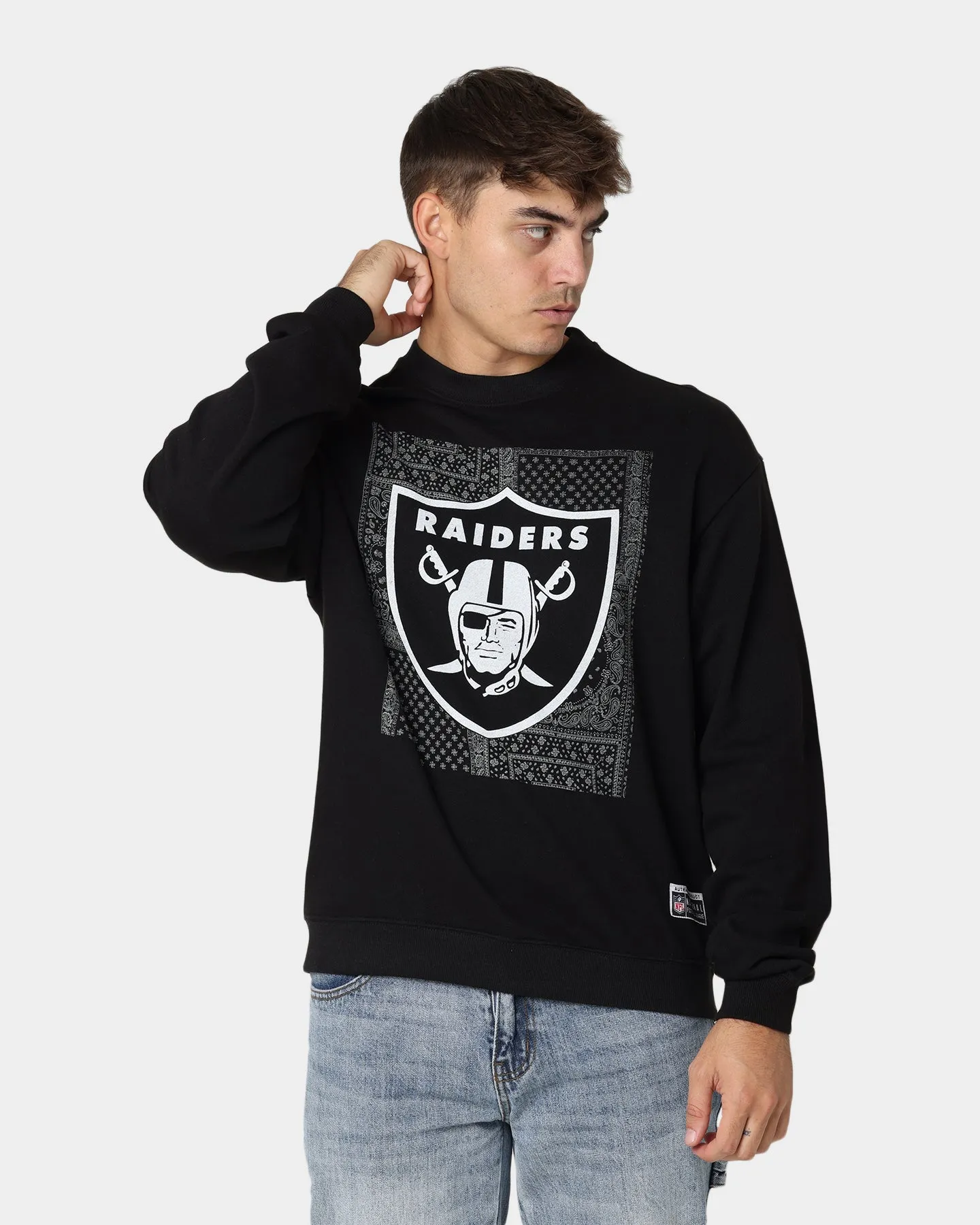 Majestic Athletic Las Vegas Raiders Bandana Paisley Crewneck Black