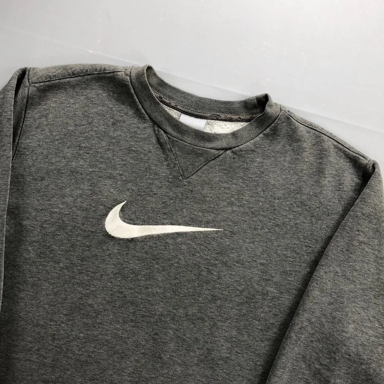 NIKE SWOOSH JUMPER SWEATSHIRT CREWNECK SIZE XS