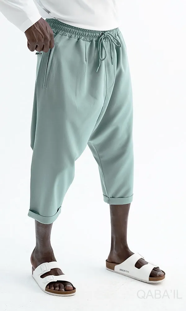 QL Relaxed Bermuda AZUR in Almond Green