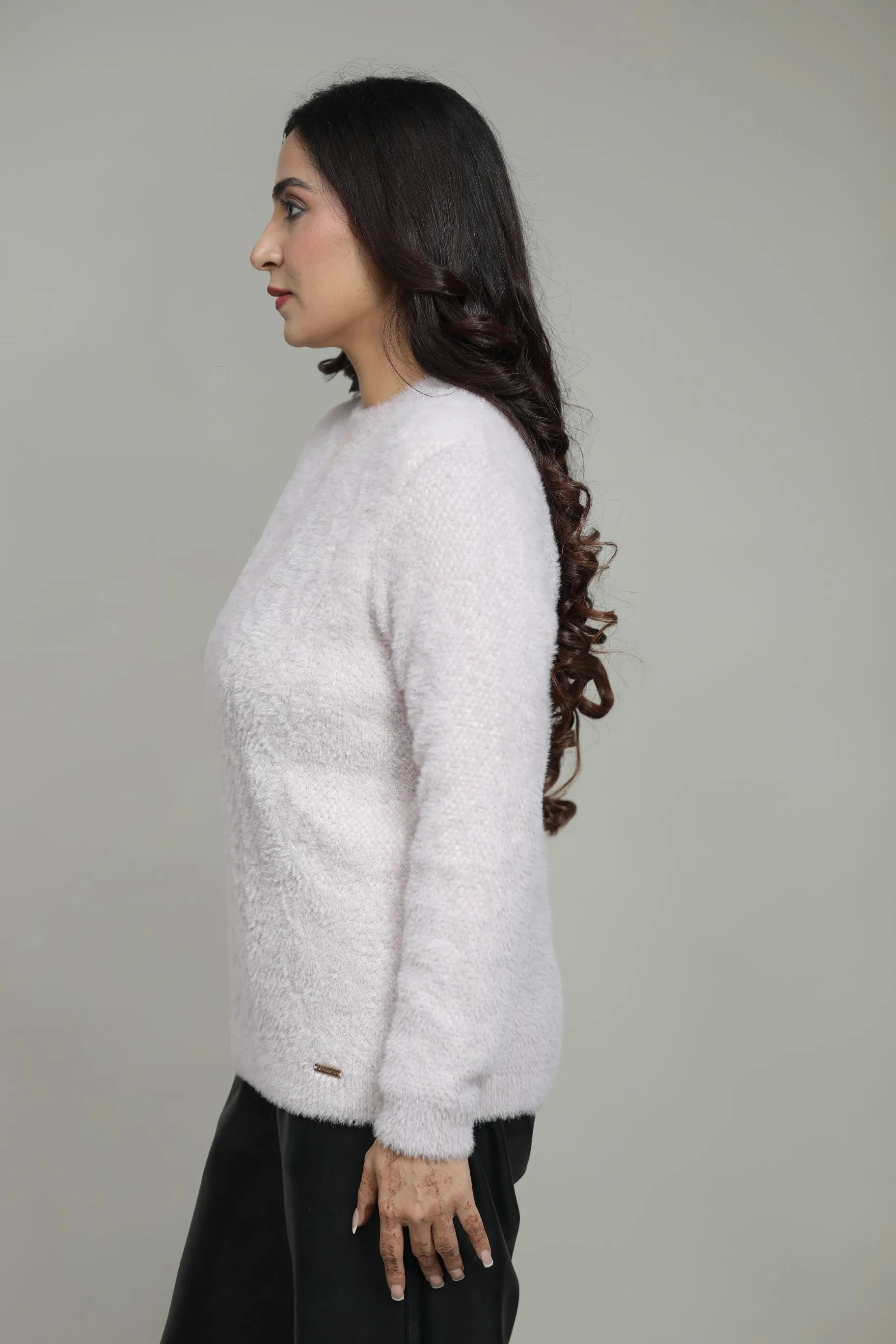 Women Round Neck Woolen Top