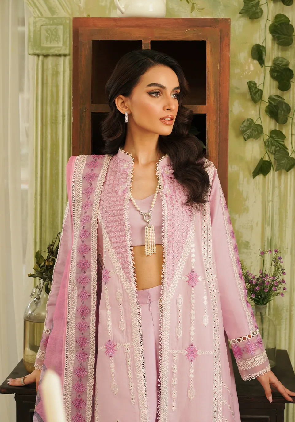 ZarQash Tresor Luxury Lawn – ZQT 001 FAYE